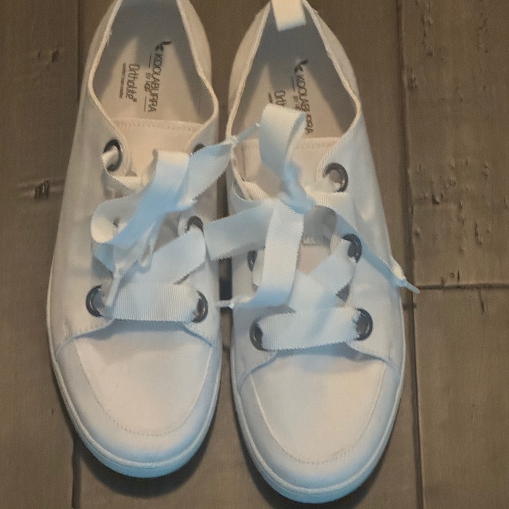 Koolaburra by UGG Women's White Penley Canvas Sneaker Size 10.5
